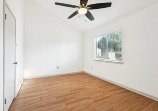 Building Photo - 543 Cedarwood Dr