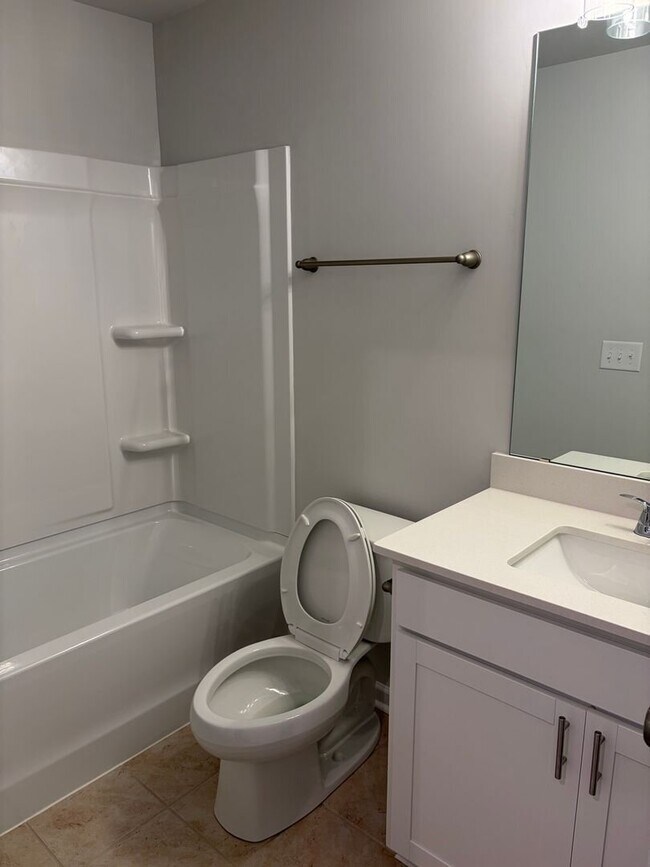 Building Photo - Brand new home in the desirable Mauldin location!! AVALIABLE NOW! OFFERING $500 OFF FIRST FULL MO...