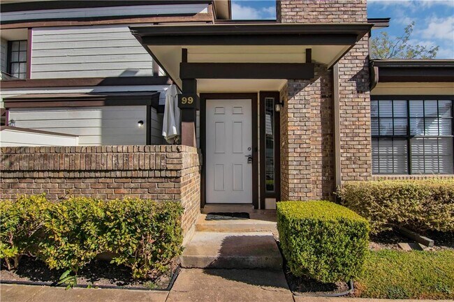 Building Photo - 1748 Ohlen Rd