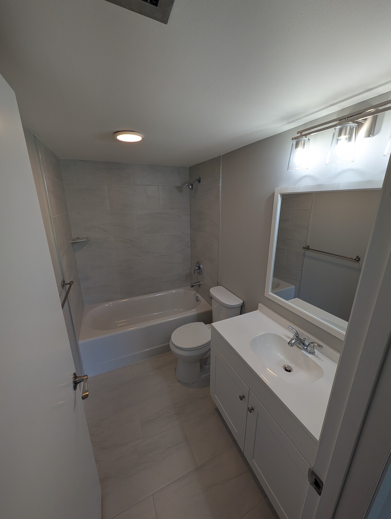 Brand new master bath - 3462 NE Causeway Blvd