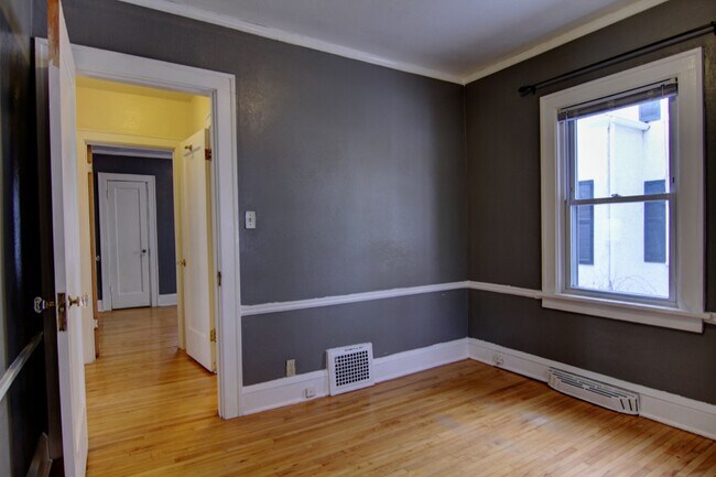 Alley side bedroom - 5427 Xerxes Ave S