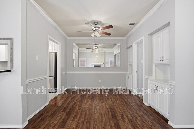 Building Photo - 5845 Water Ridge Dr