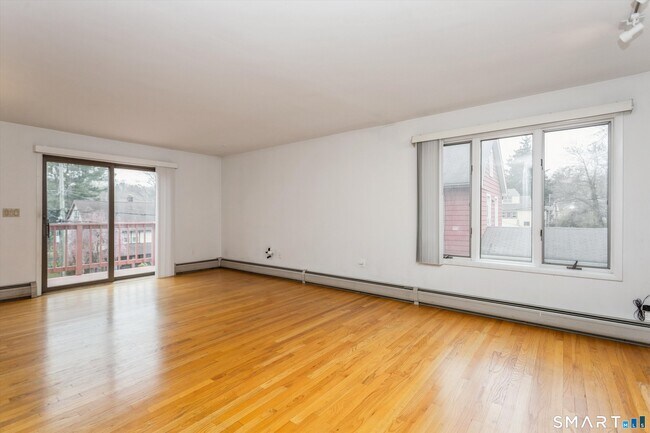 Building Photo - 81 Pemberwick Rd