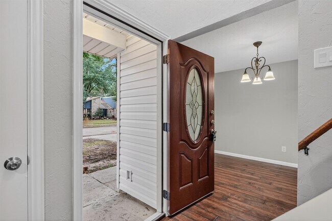 Building Photo - 17226 Chapel Pine St