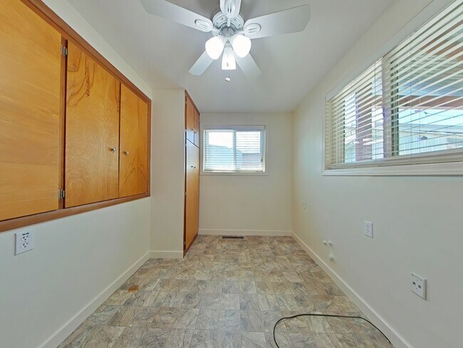 Building Photo - 2 Bedroom House ~ Albany ~ Pet Friendly