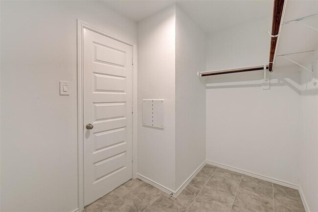 Building Photo - 7502 Cynomys Ct