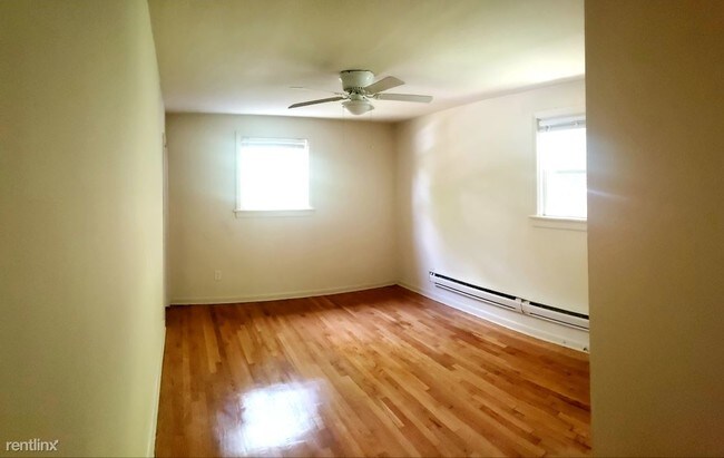 Building Photo - 2 br, 1 bath  - 2605 5th Ave