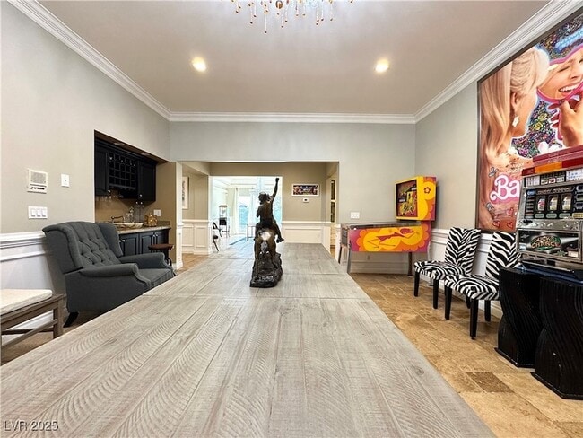 Building Photo - 3160 Bel Air Dr