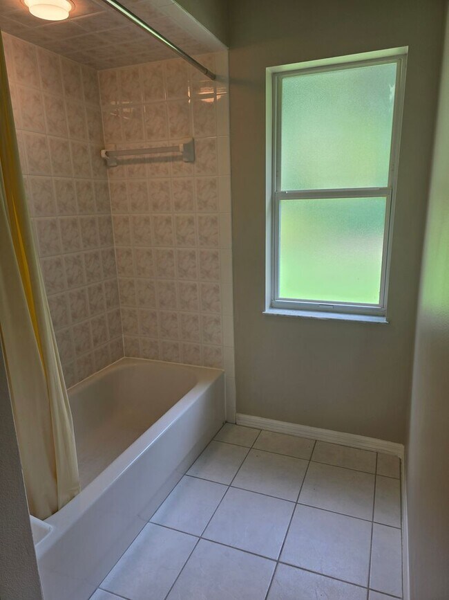 Building Photo - Beautiful 3/2/2 in Sugarmill Woods!!!