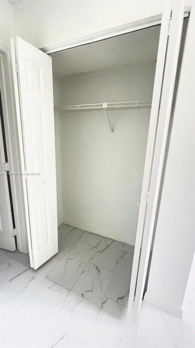 Building Photo - 11453 NW 39th Ct