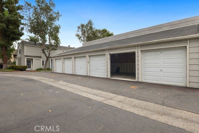 Building Photo - 2410 W Orangethorpe Ave