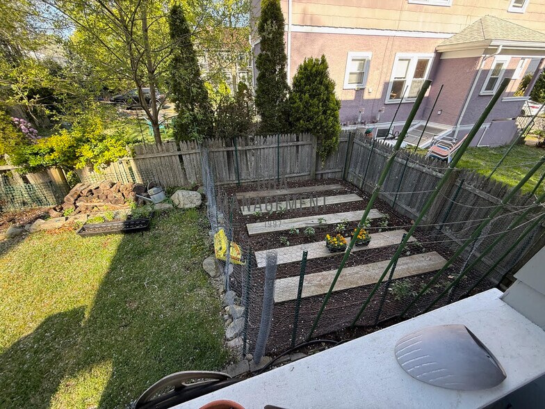 Building Photo - 88 Warwick Rd