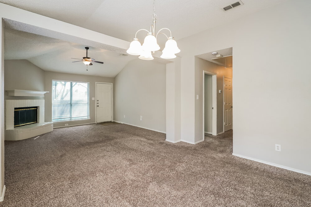 Building Photo - 8112 Broken Arrow Rd