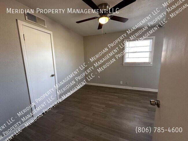 Building Photo - 1602 39th St