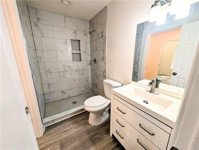 Building Photo - 3755 Pleasant Valley Rd