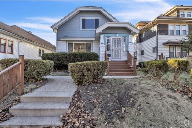 Building Photo - 2927 N 52nd St