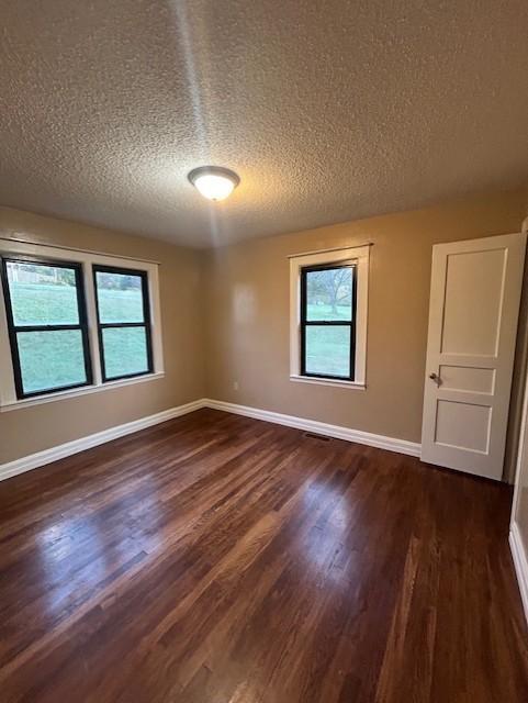 Building Photo - 60 Maple Tree Dr