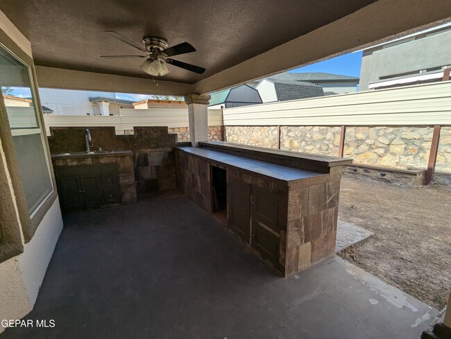 Building Photo - 636 Paseo De Flor Cir