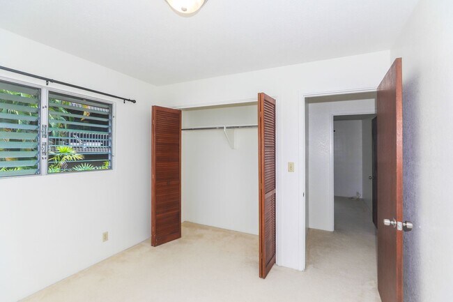 Building Photo - Kaneohe Woods – 3BR/2.5BA home with Mounta...
