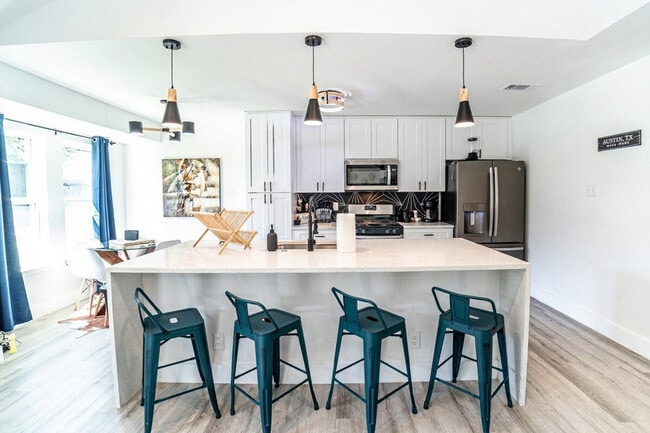 Building Photo - 7500 Rio Pass