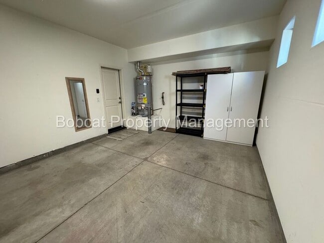 Building Photo - 1336 Saltern Dr