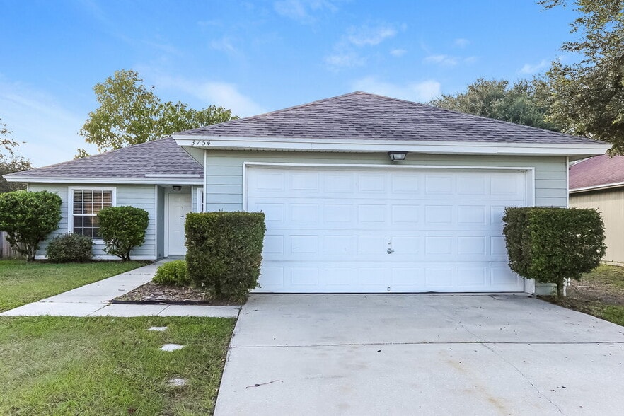 Primary Photo - 3754 August Crossing Ct