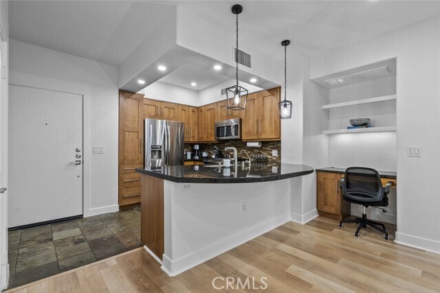 Building Photo - 24507 Town Center Dr