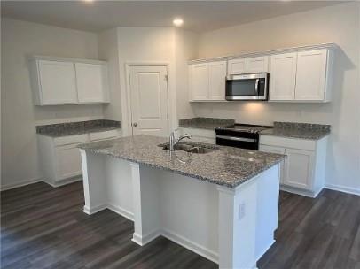 Building Photo - 976 Feldman Chase