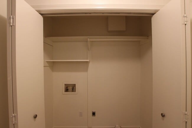 Building Photo - Coming Soon! 2 Bedroom 2 BathTownhome!