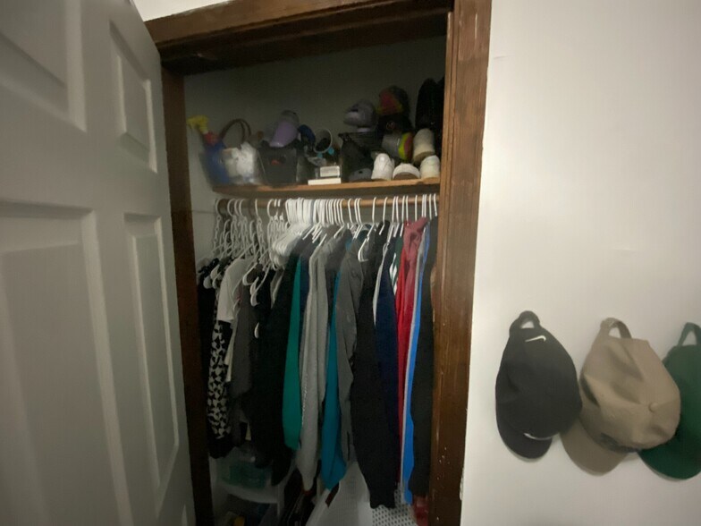 Building Photo - 10 Parker Hill Ave