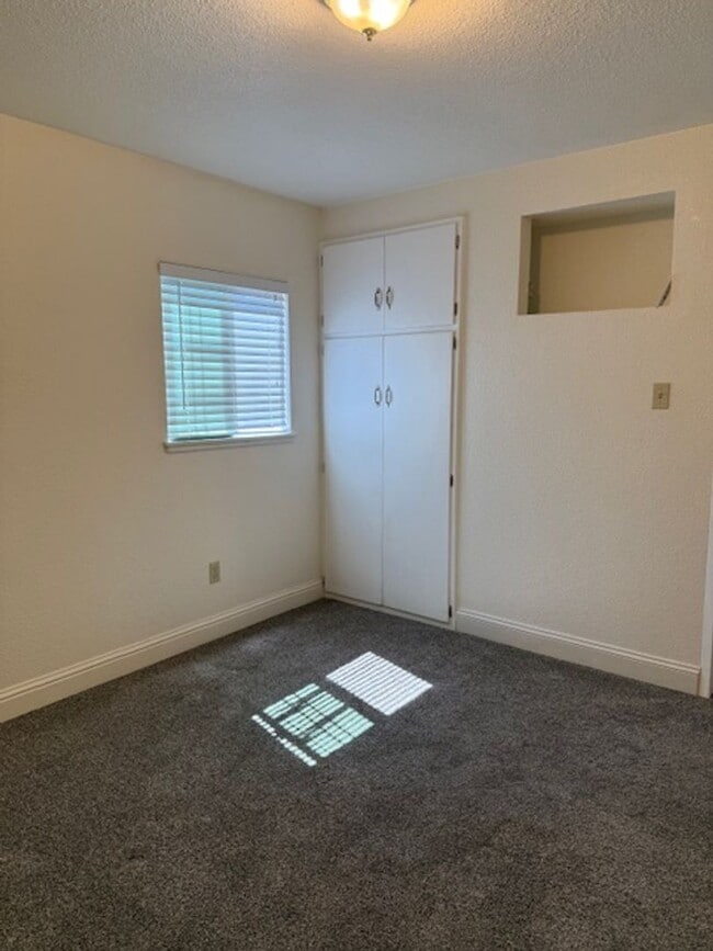 Building Photo - Cozy 3-Bedroom Home for Rent in Tracy!