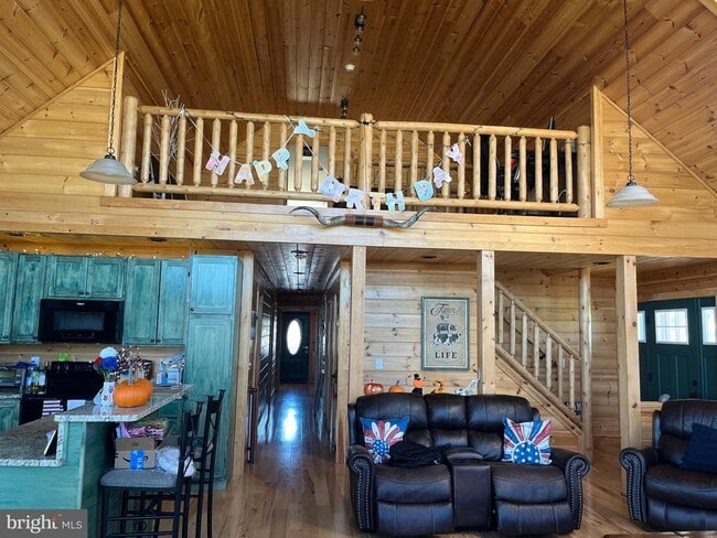 Building Photo - 4464 Leetown Rd