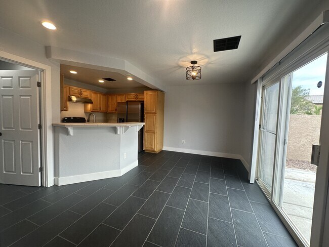 Building Photo - 7288 Quarterhorse Ln