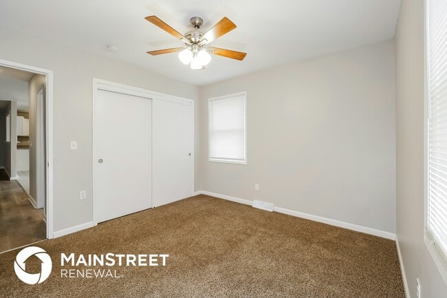 Building Photo - 6302 E 140th Terrace