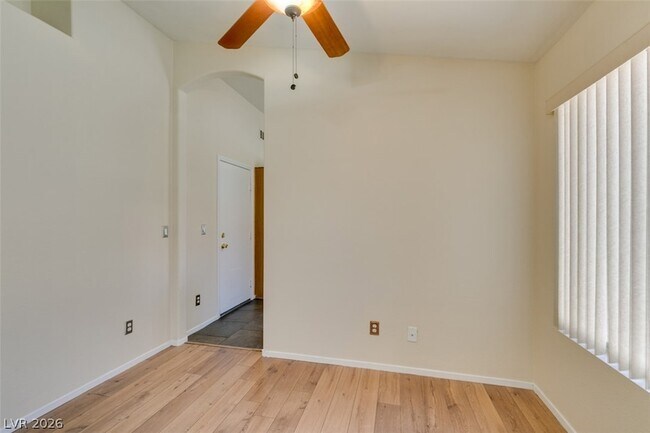 Building Photo - 8168 W Gilmore Ave