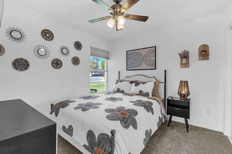 Building Photo - 79200 Violet Ct