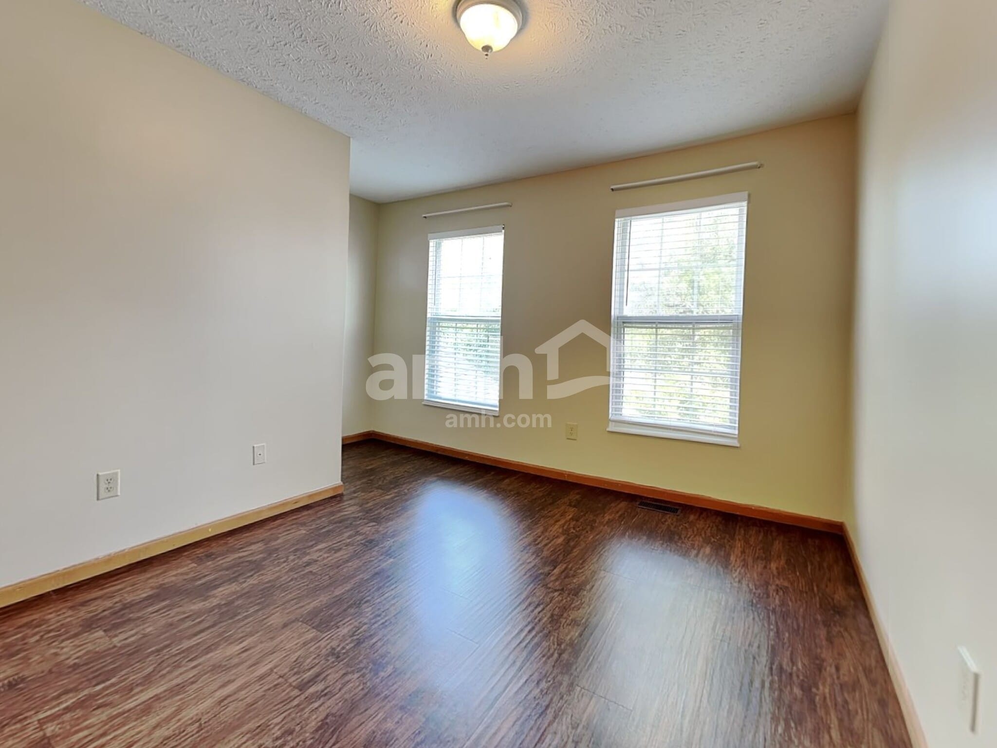 Building Photo - 2358 Rosina Dr