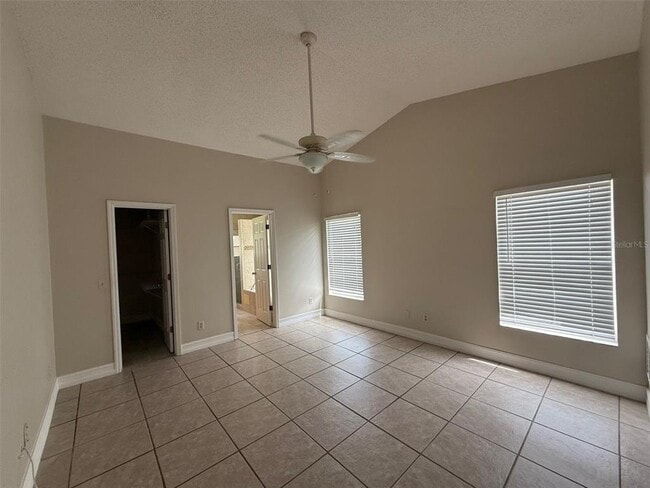 Building Photo - 1025 Kelly Creek Cir