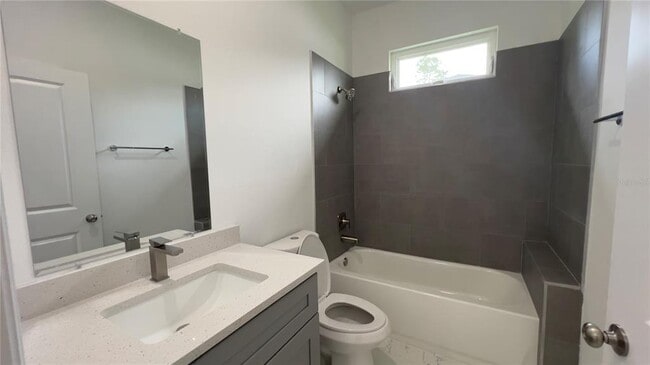 Building Photo - 16457 SW 27th Ave
