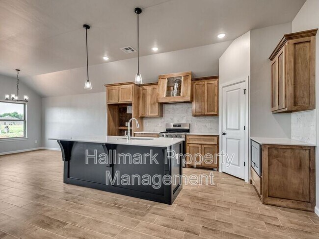 Building Photo - 11704 SW 48th St