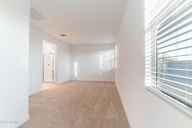 Building Photo - 3bed, 2bath Home