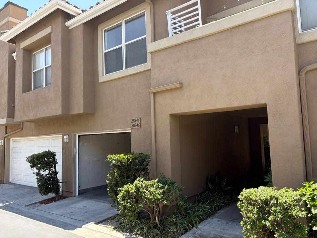 Building Photo - 28346 Pueblo Dr