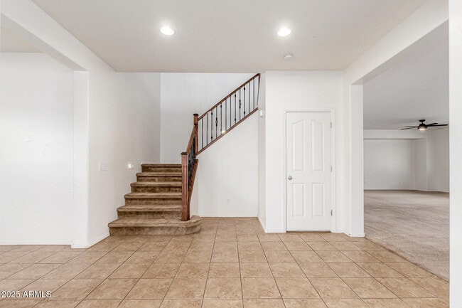 Building Photo - 20932 Vía de Arboles