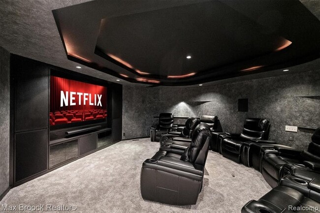 Building Photo - 3333 W Shore Dr