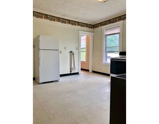 Building Photo - 32 Douglas St