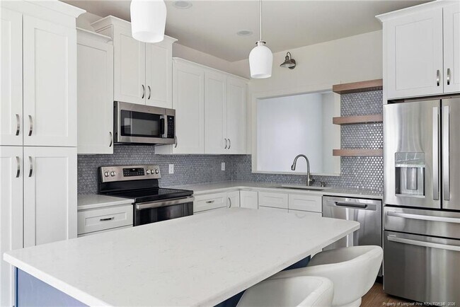 Building Photo - 50 Dino Ct