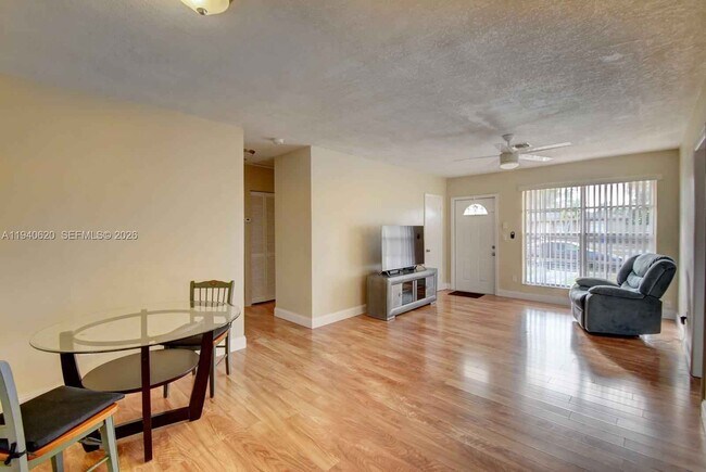 Building Photo - 3531 SW 36th St