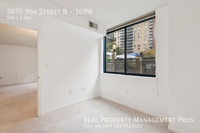 Building Photo - 3835 9th St N