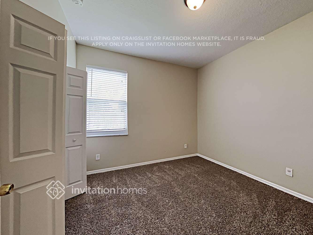 Building Photo - 709 Modena St