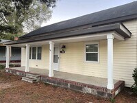 Building Photo - 400 N Magnolia Ave